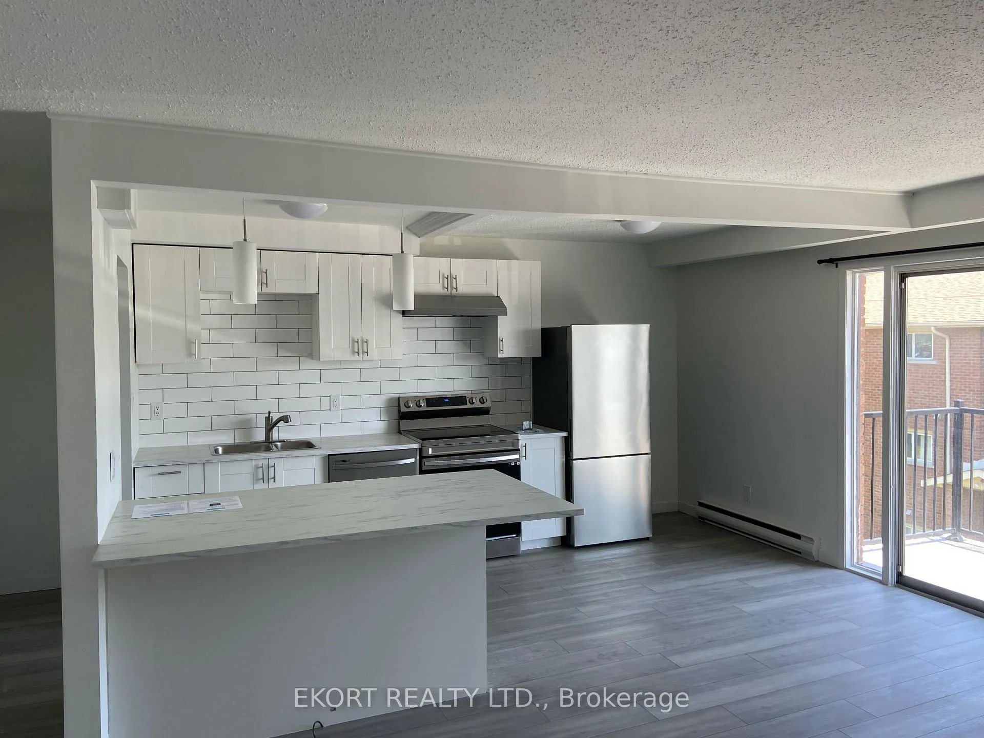 Photo 3 of Unit 11, 153 North Park Street, Belleville, Belleville Ward — HOMEH