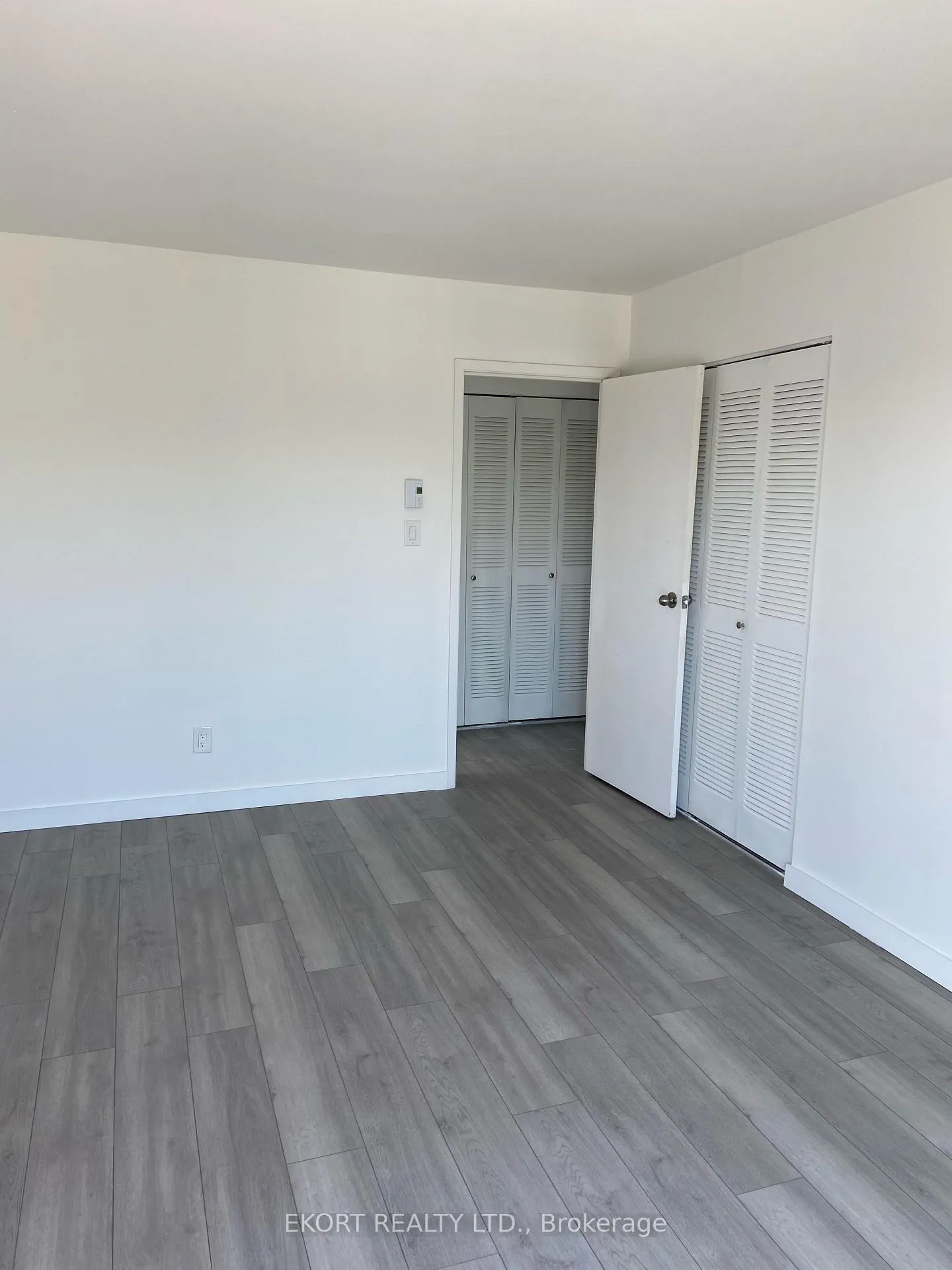 Photo 10 of Unit 11, 153 North Park Street, Belleville, Belleville Ward — HOMEH