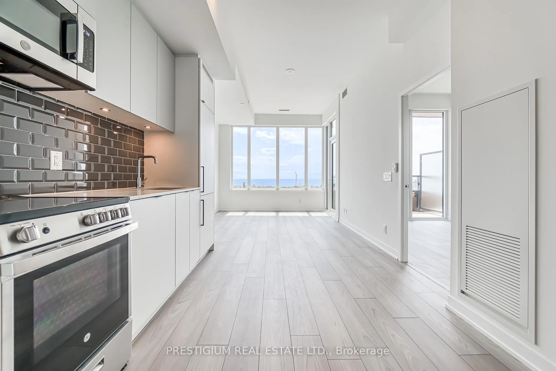 Photo 11 of Unit 1211, 1182 King Street W, Toronto, South Parkdale — HOMEH