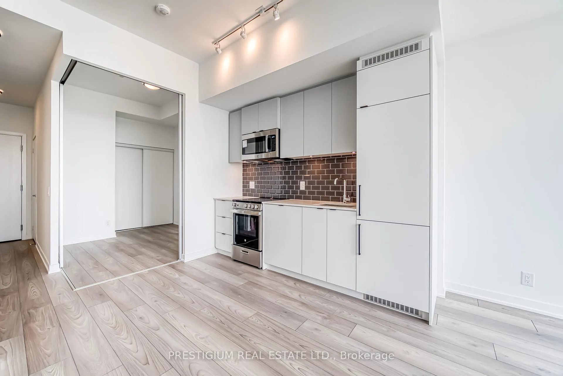 Photo 13 of Unit 1211, 1182 King Street W, Toronto, South Parkdale — HOMEH
