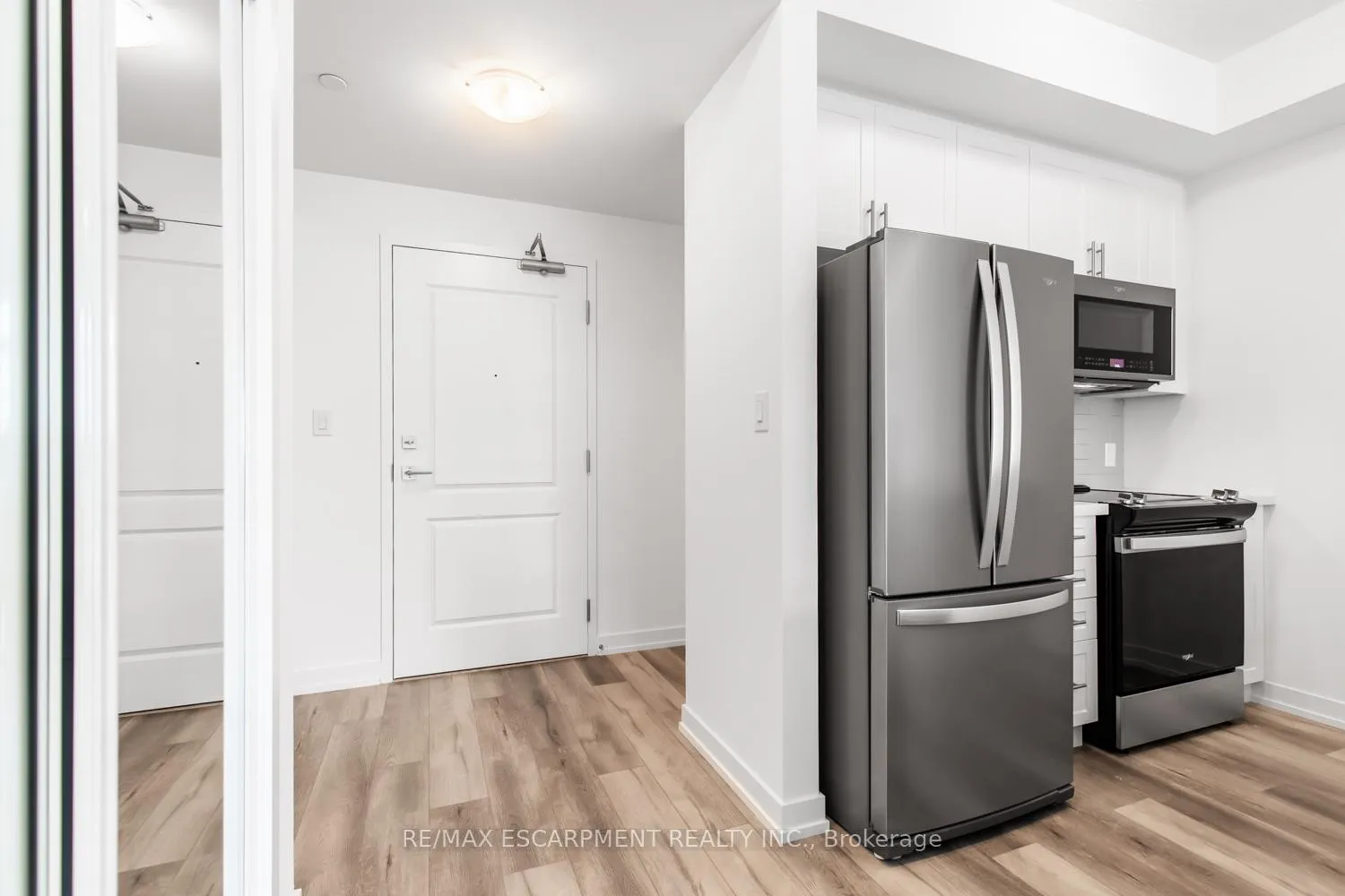 Photo 3 of Unit 616, 470 Dundas Street E, Hamilton, Waterdown — HOMEH