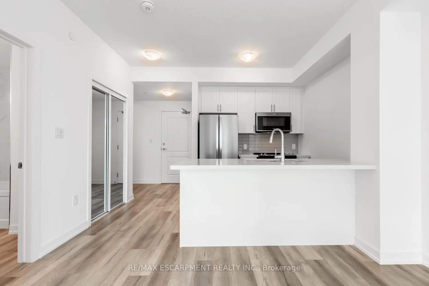 Photo 5 of Unit 616, 470 Dundas Street E, Hamilton, Waterdown — HOMEH