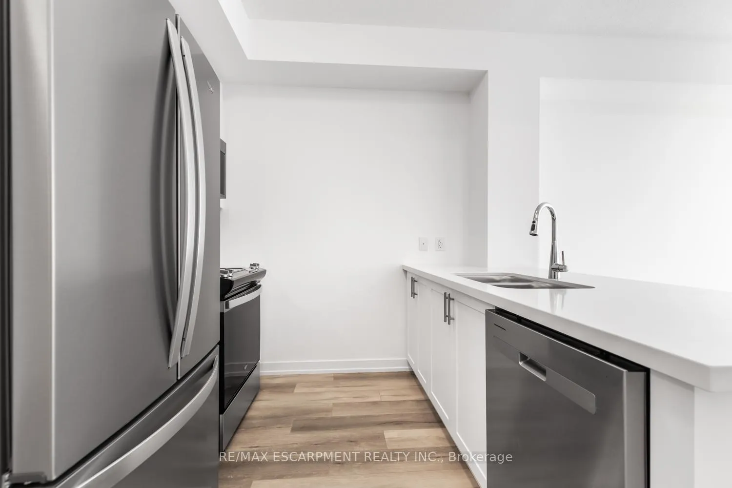 Photo 6 of Unit 616, 470 Dundas Street E, Hamilton, Waterdown — HOMEH