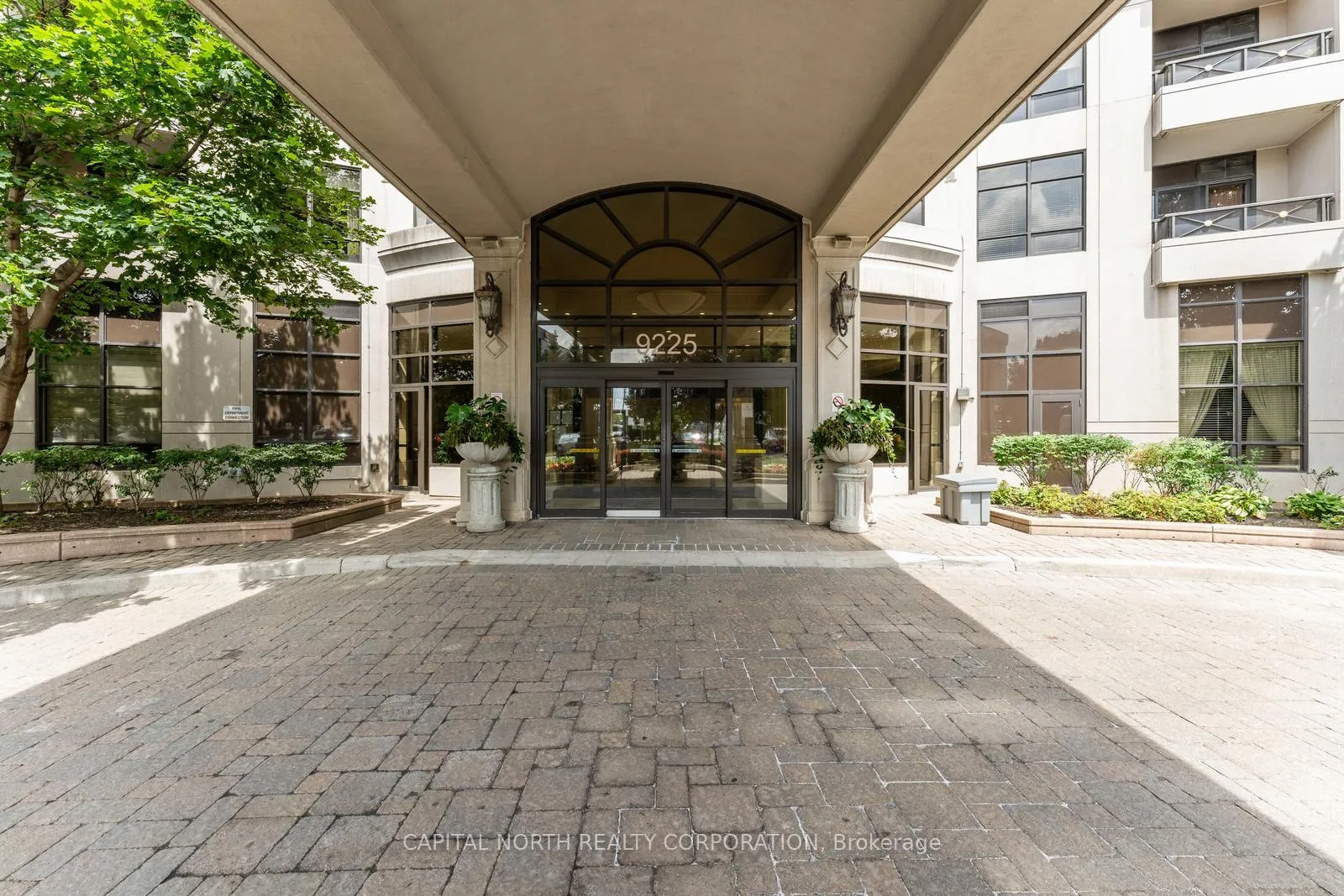 Photo 2 of Unit 915, 9225 Jane Street, Vaughan, Maple — HOMEH