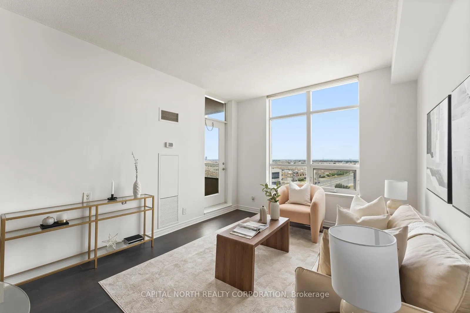 Photo 16 of Unit 915, 9225 Jane Street, Vaughan, Maple — HOMEH