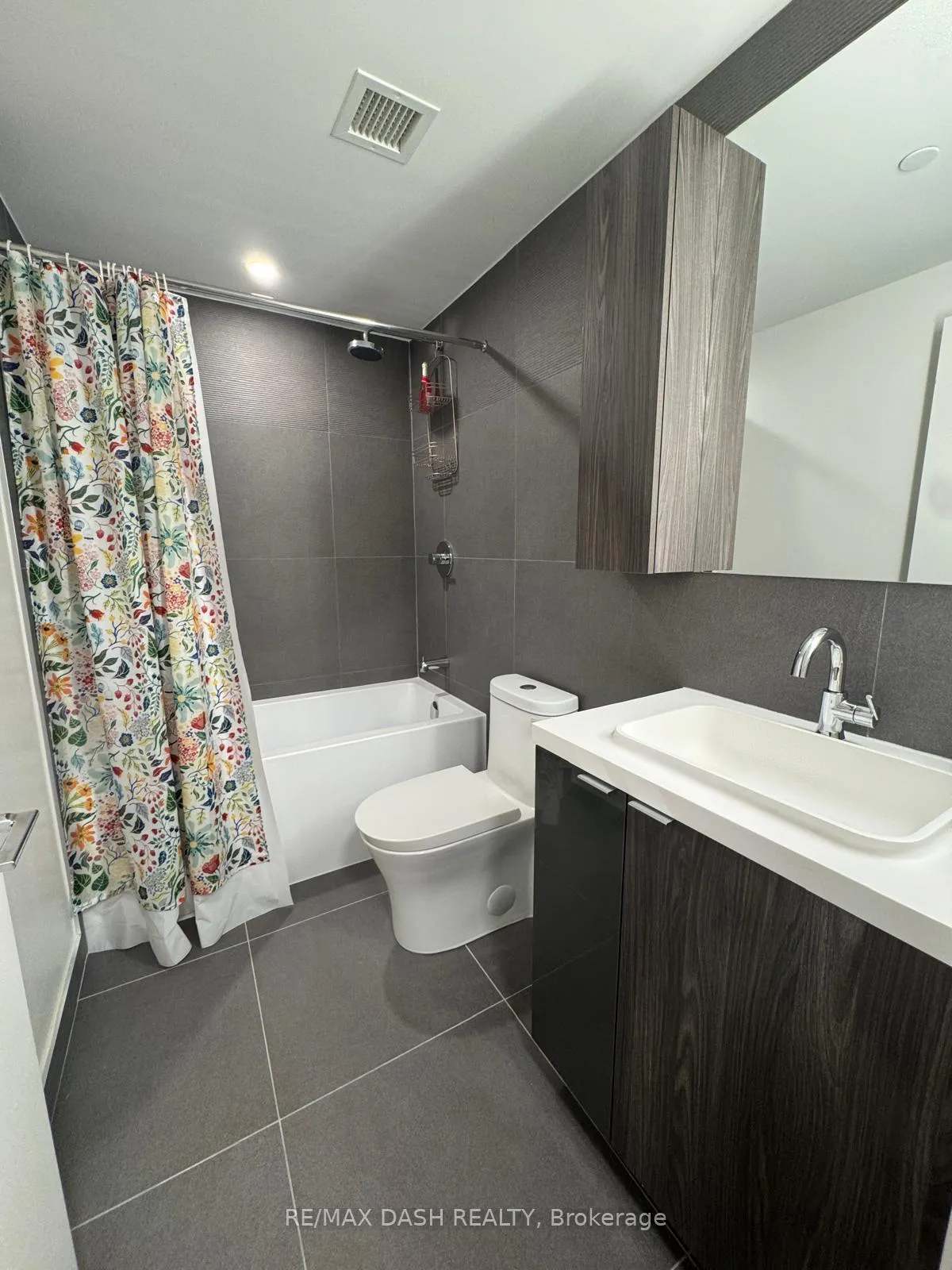 Photo 4 of Unit 509, 15 Mercer Street, Toronto, Waterfront Communities — HOMEH