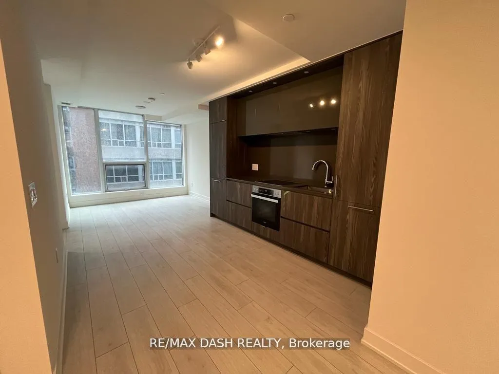 Photo 5 of Unit 509, 15 Mercer Street, Toronto, Waterfront Communities — HOMEH