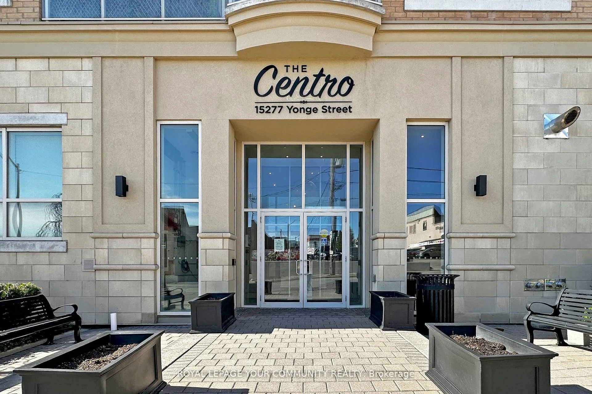 Photo 3 of Unit 702B, 15277 Yonge Street, Aurora, Aurora Village — HOMEH