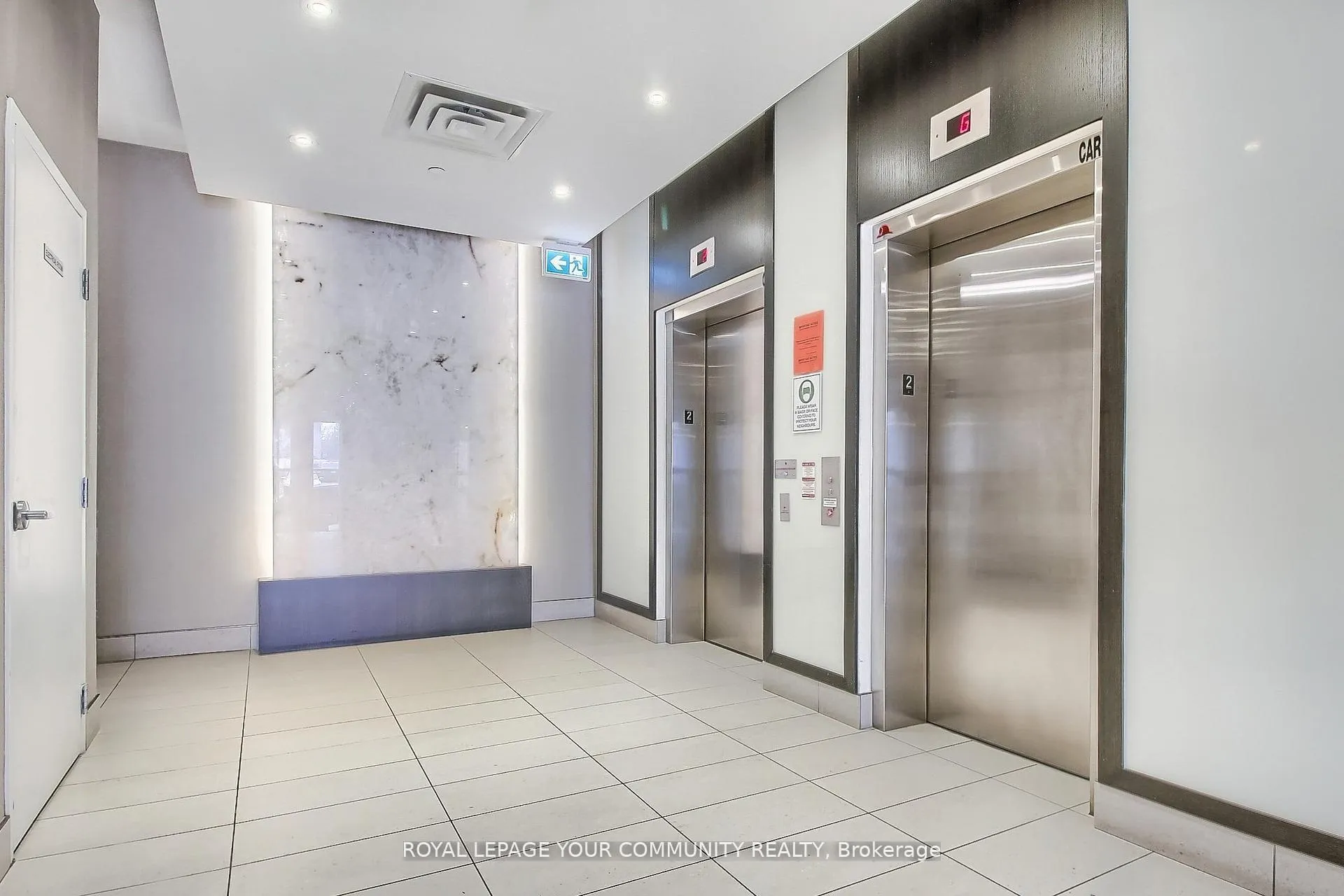 Photo 6 of Unit 702B, 15277 Yonge Street, Aurora, Aurora Village — HOMEH