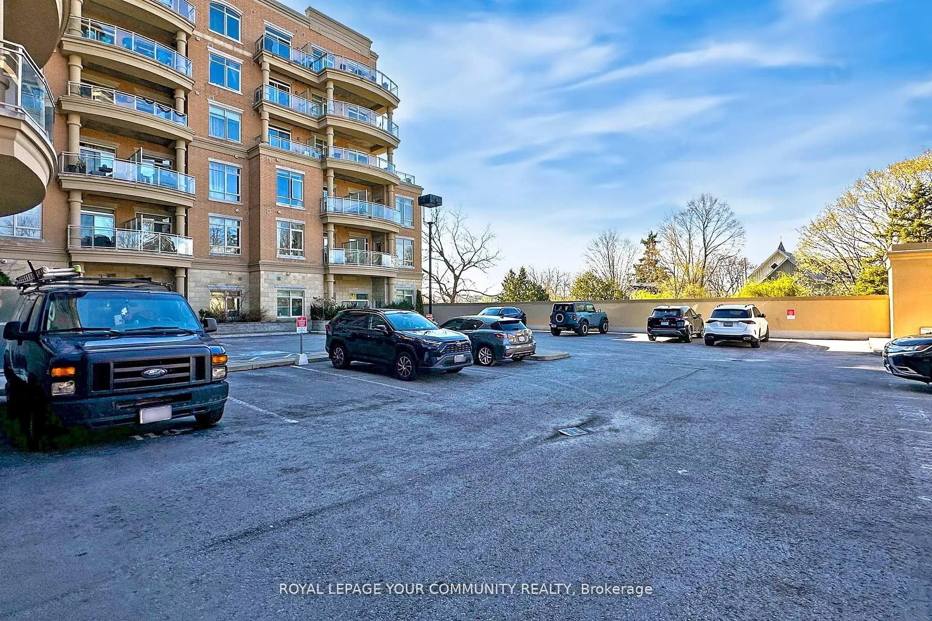Photo 39 of Unit 702B, 15277 Yonge Street, Aurora, Aurora Village — HOMEH