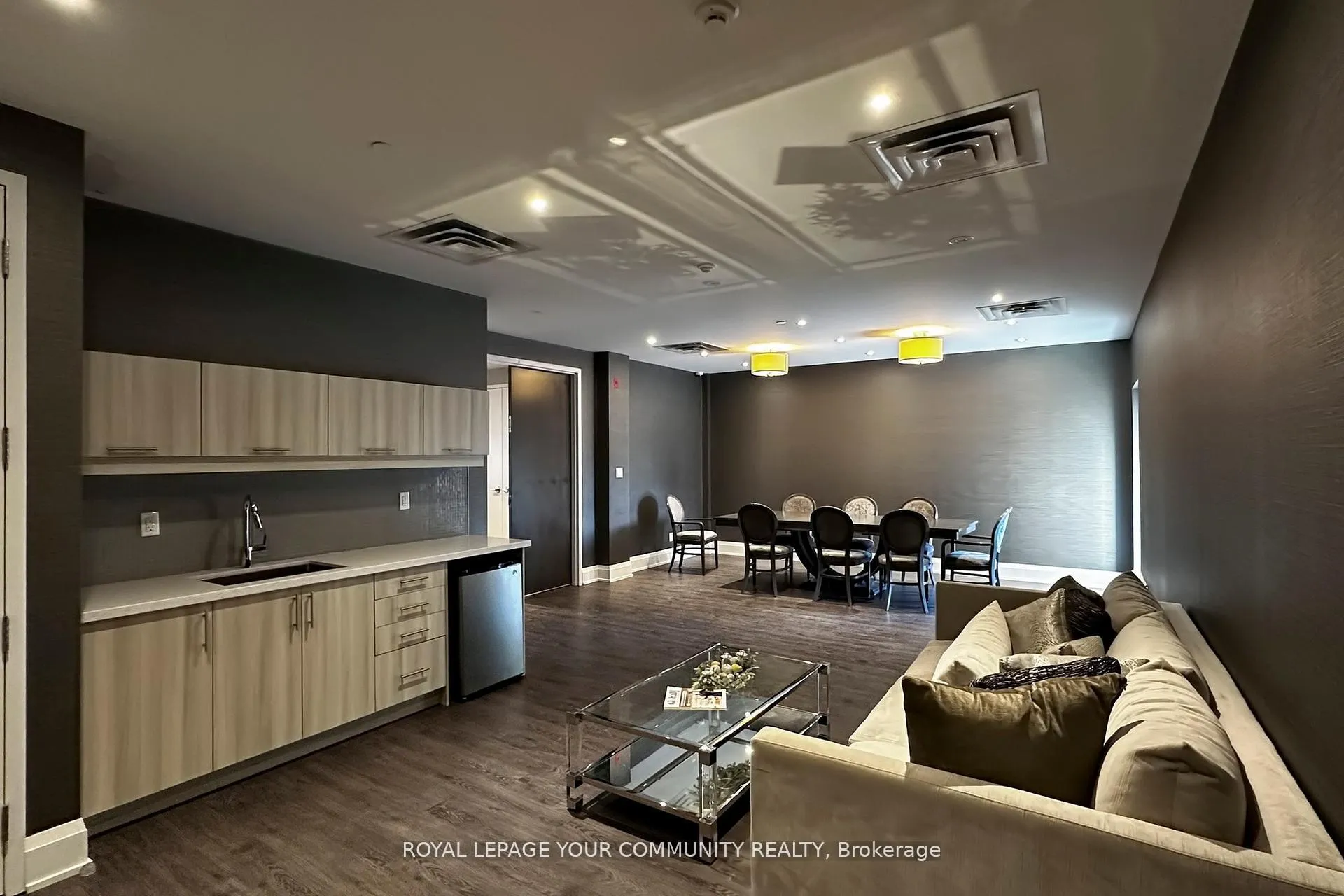 Photo 48 of Unit 702B, 15277 Yonge Street, Aurora, Aurora Village — HOMEH