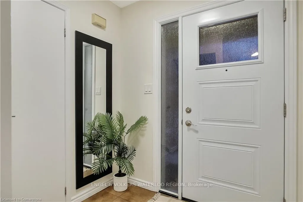 Photo 4 of Unit 25, 20 Paulander Drive, Kitchener — HOMEH