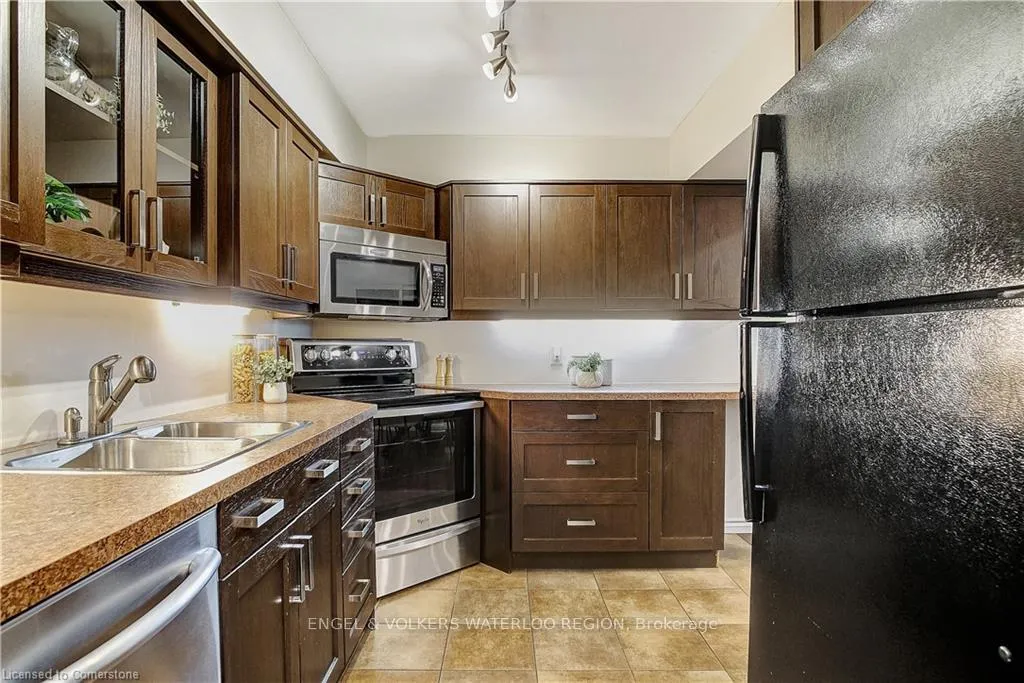 Photo 14 of Unit 25, 20 Paulander Drive, Kitchener — HOMEH
