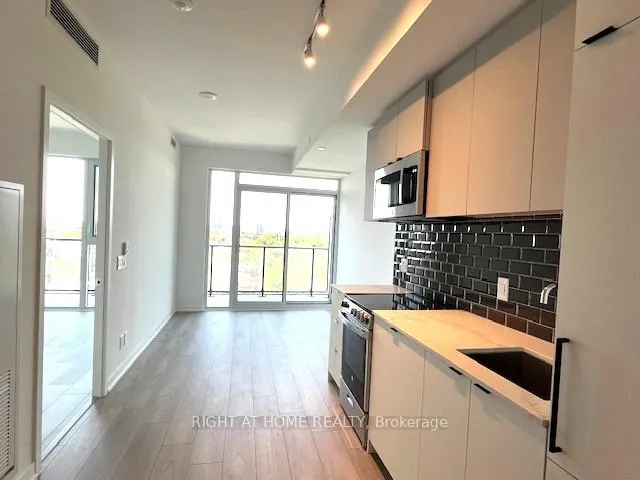 Photo 6 of Unit 1021, 285 Dufferin Street, Toronto, South Parkdale — HOMEH