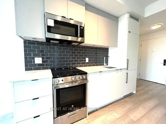 Photo 7 of Unit 1021, 285 Dufferin Street, Toronto, South Parkdale — HOMEH