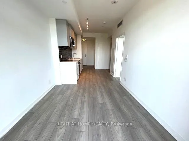 Photo 8 of Unit 1021, 285 Dufferin Street, Toronto, South Parkdale — HOMEH