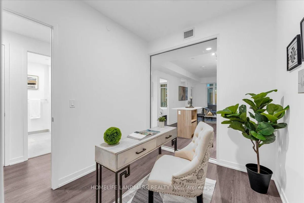 Photo 7 of Unit 311, 8 Beverley Glen Boulevard N, Vaughan, Beverley Glen — HOMEH