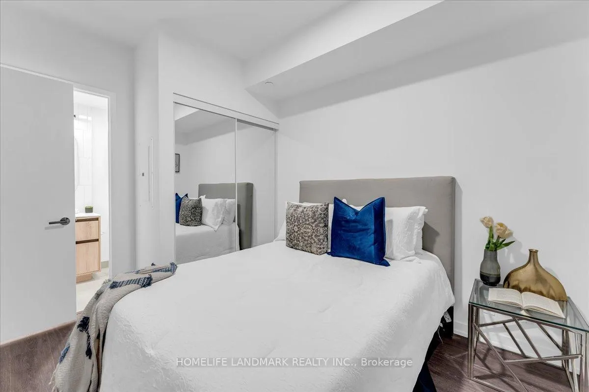 Photo 14 of Unit 311, 8 Beverley Glen Boulevard N, Vaughan, Beverley Glen — HOMEH