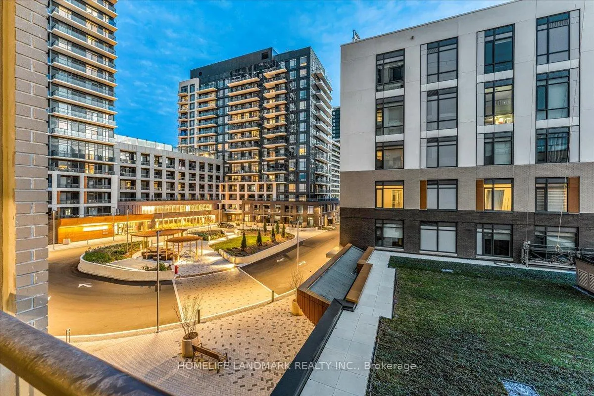 Photo 19 of Unit 311, 8 Beverley Glen Boulevard N, Vaughan, Beverley Glen — HOMEH