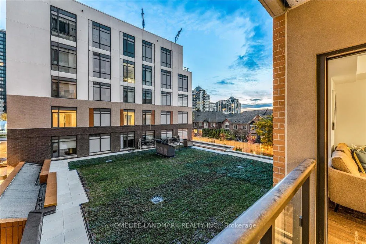 Photo 20 of Unit 311, 8 Beverley Glen Boulevard N, Vaughan, Beverley Glen — HOMEH