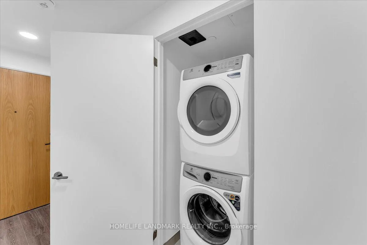 Photo 21 of Unit 311, 8 Beverley Glen Boulevard N, Vaughan, Beverley Glen — HOMEH