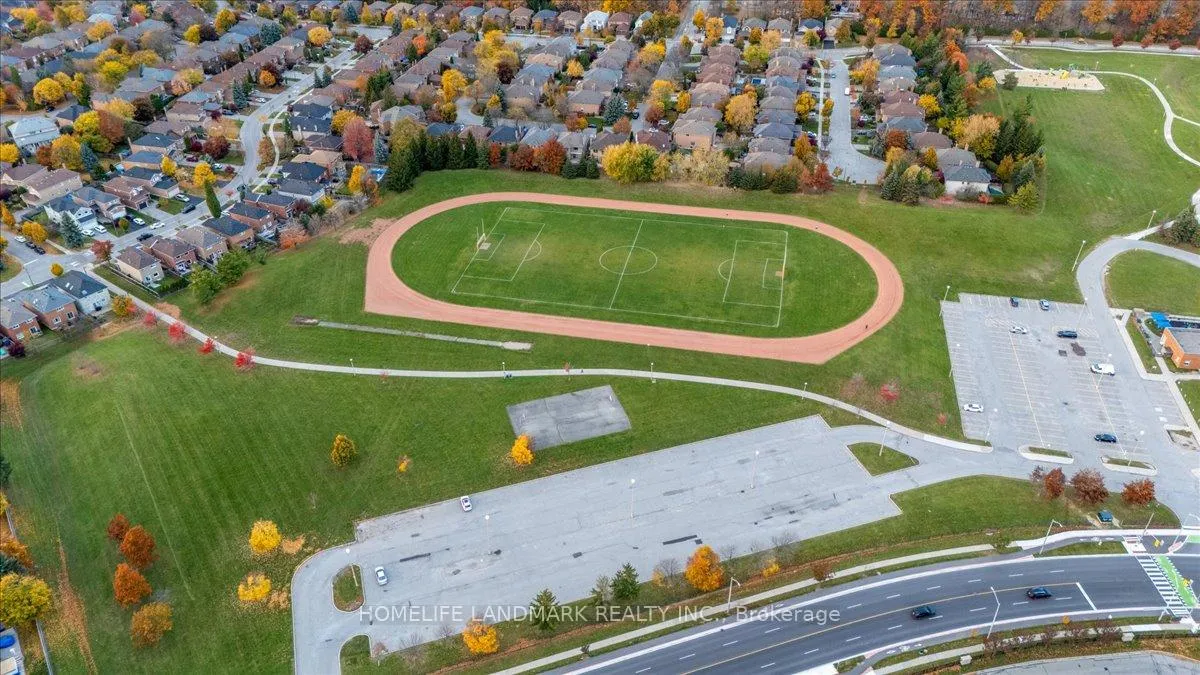 Photo 24 of Unit 311, 8 Beverley Glen Boulevard N, Vaughan, Beverley Glen — HOMEH