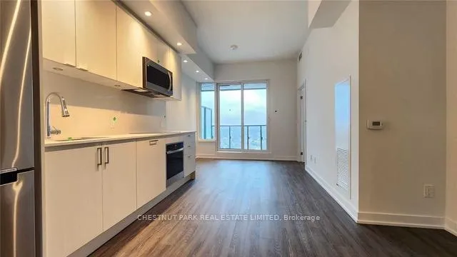 Front of Unit 4201, 1926 Lake Shore Drive W