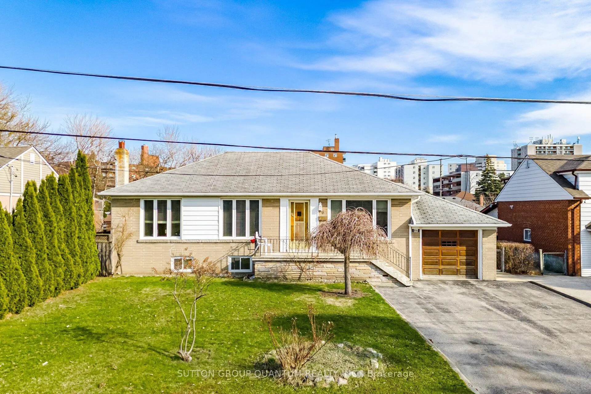 Photo 2 of 86 Dunbar Road, Mississauga, Cooksville — HOMEH