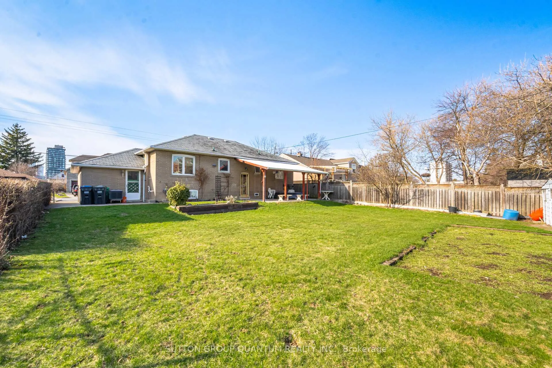 Photo 17 of 86 Dunbar Road, Mississauga, Cooksville — HOMEH
