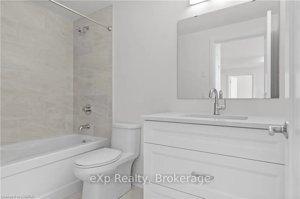 Photo 14 of Unit 319, 129B South Street, Gananoque — HOMEH
