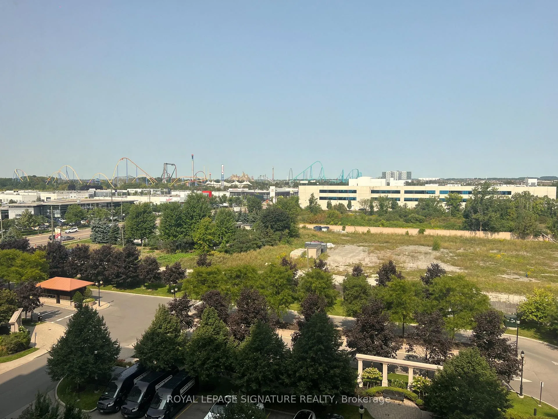 Photo 10 of Unit 701, 9245 Jane Street, Vaughan, Maple — HOMEH