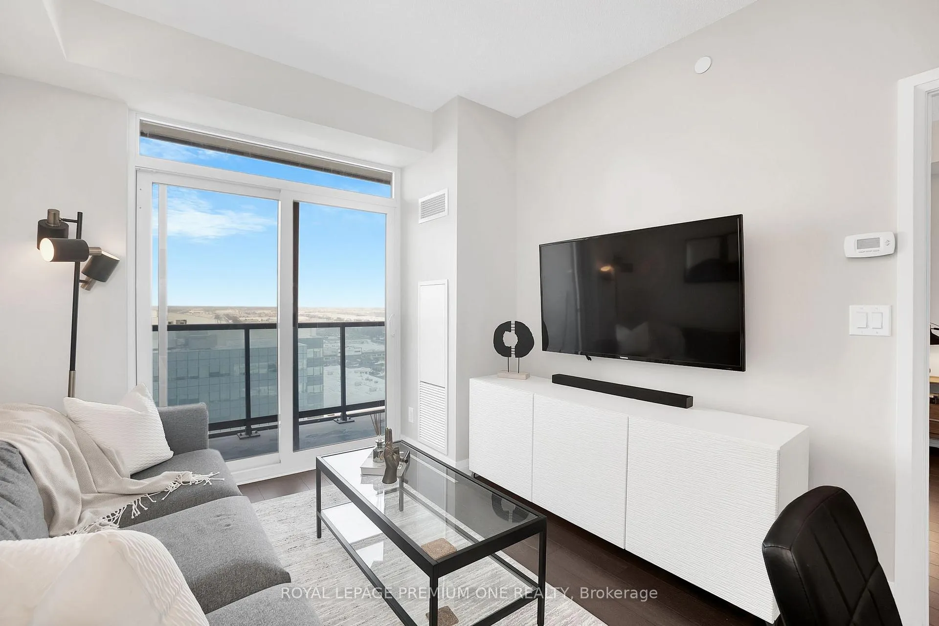 Photo 3 of Unit 1803, 3600 Highway 7 Road, Vaughan, Vaughan Corporate Centre — HOMEH