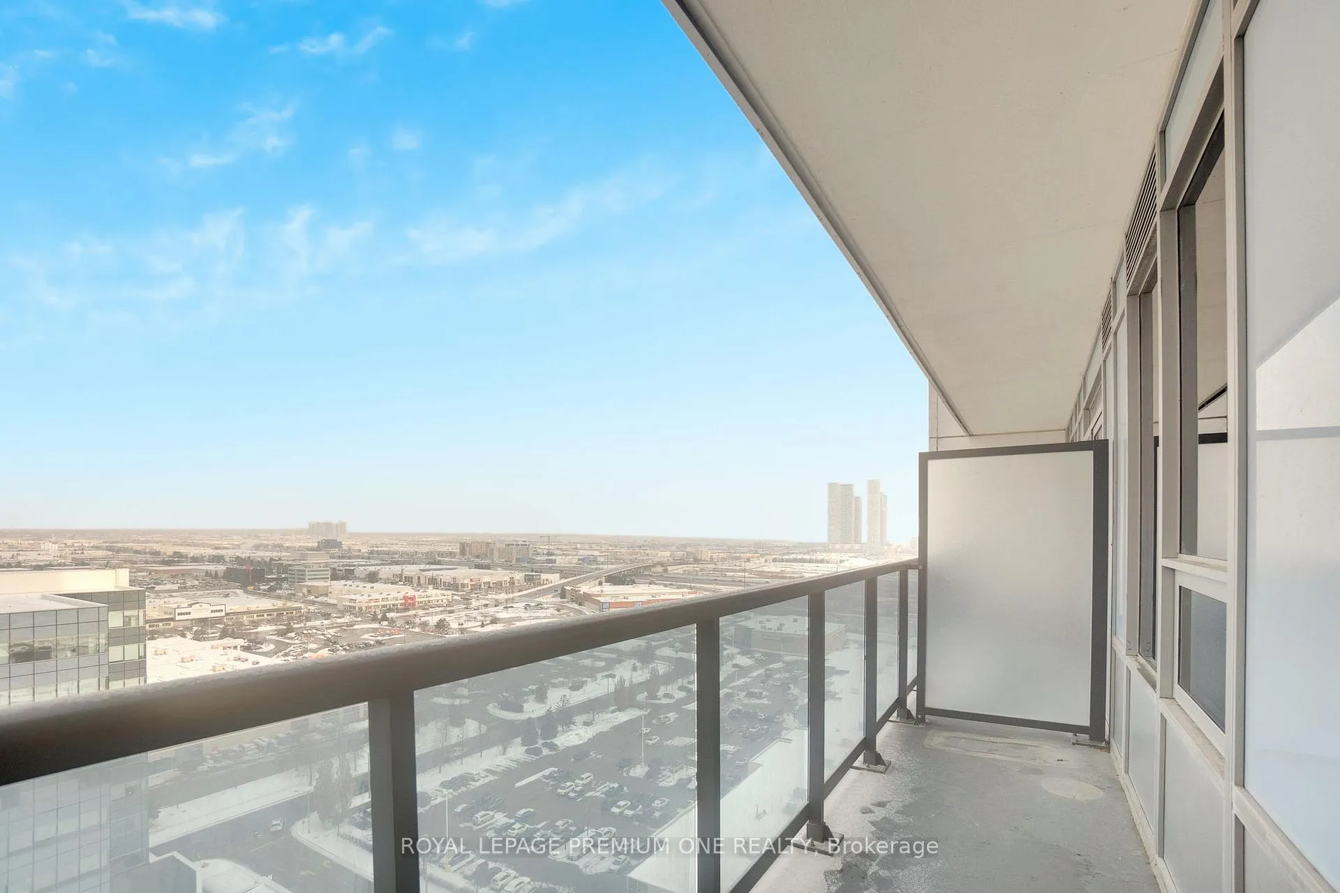 Photo 10 of Unit 1803, 3600 Highway 7 Road, Vaughan, Vaughan Corporate Centre — HOMEH