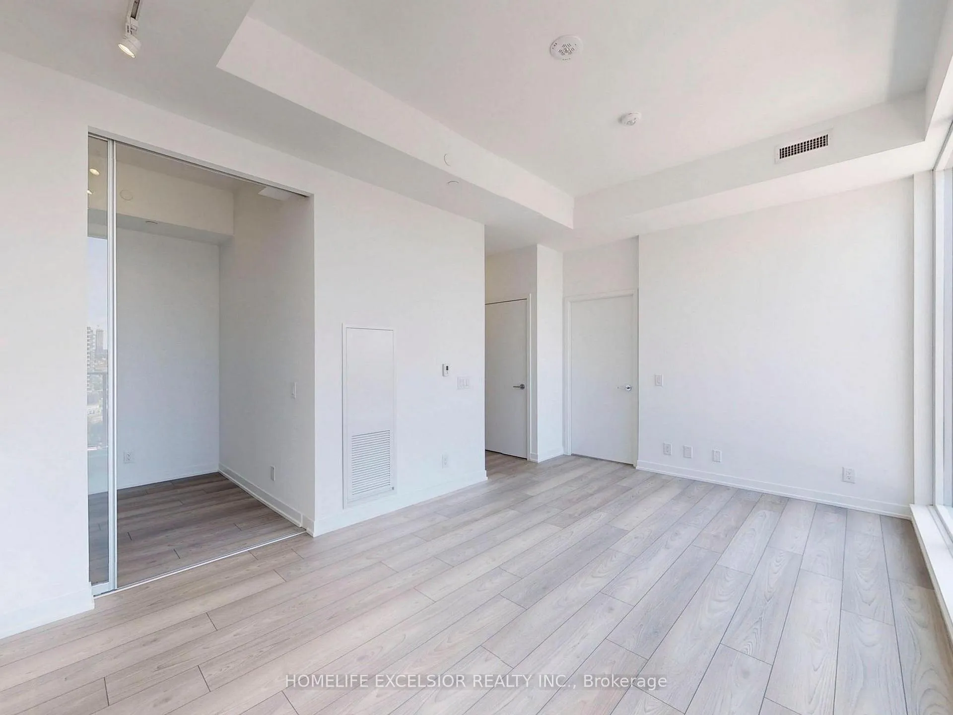 Photo 7 of Unit 1303, 285 Dufferin Street, Toronto, South Parkdale — HOMEH