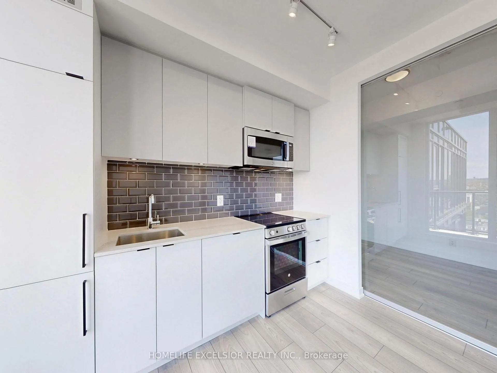 Photo 10 of Unit 1303, 285 Dufferin Street, Toronto, South Parkdale — HOMEH