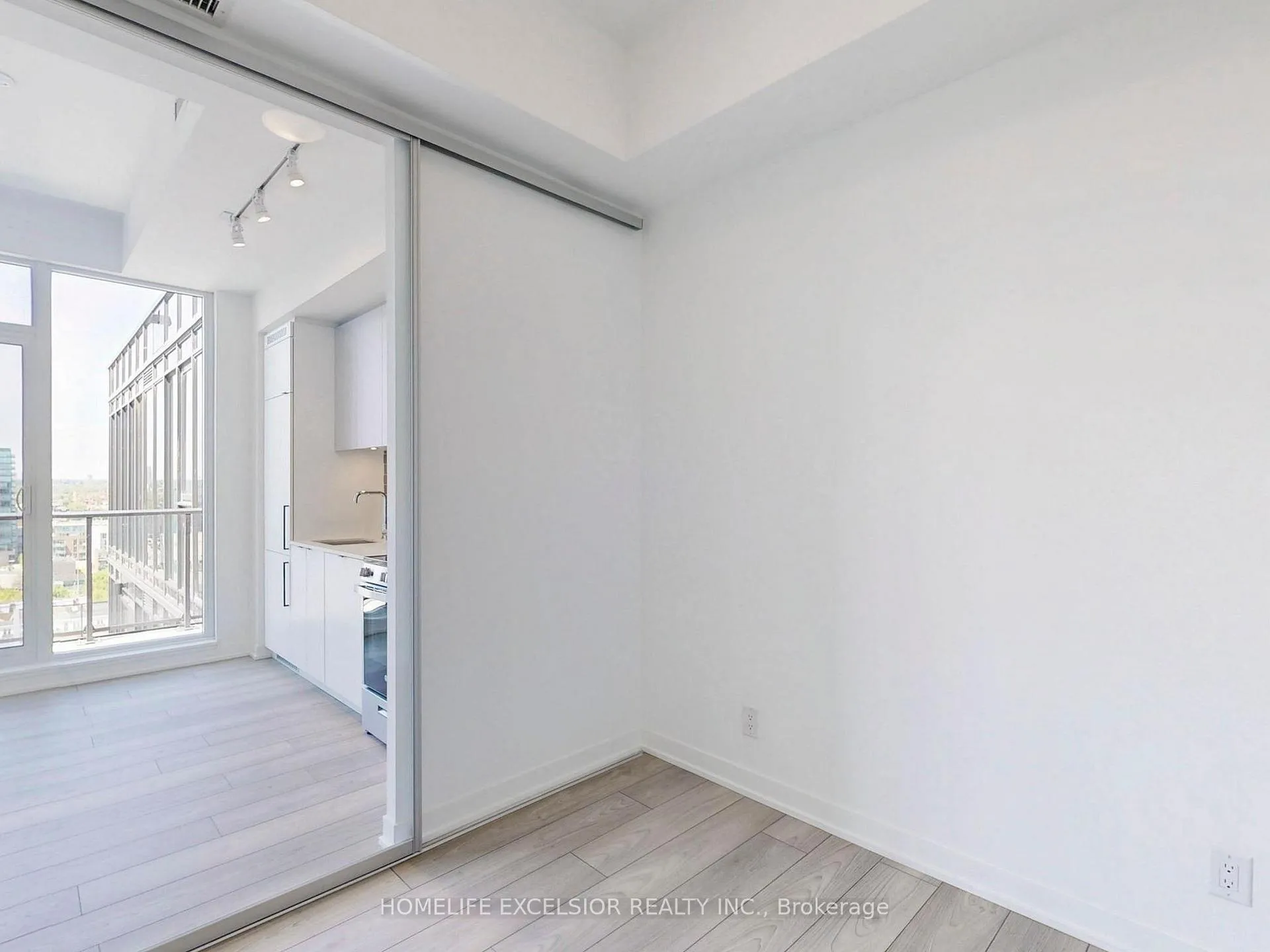 Photo 14 of Unit 1303, 285 Dufferin Street, Toronto, South Parkdale — HOMEH