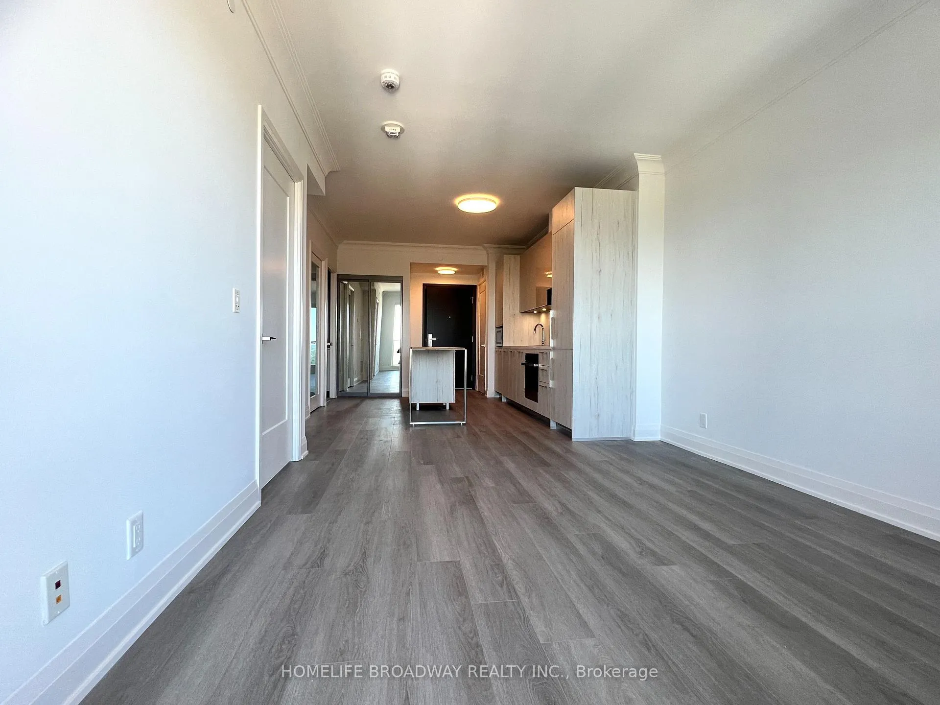 Photo 5 of Unit 3908, 8 Water Walk Drive, Markham, Unionville — HOMEH