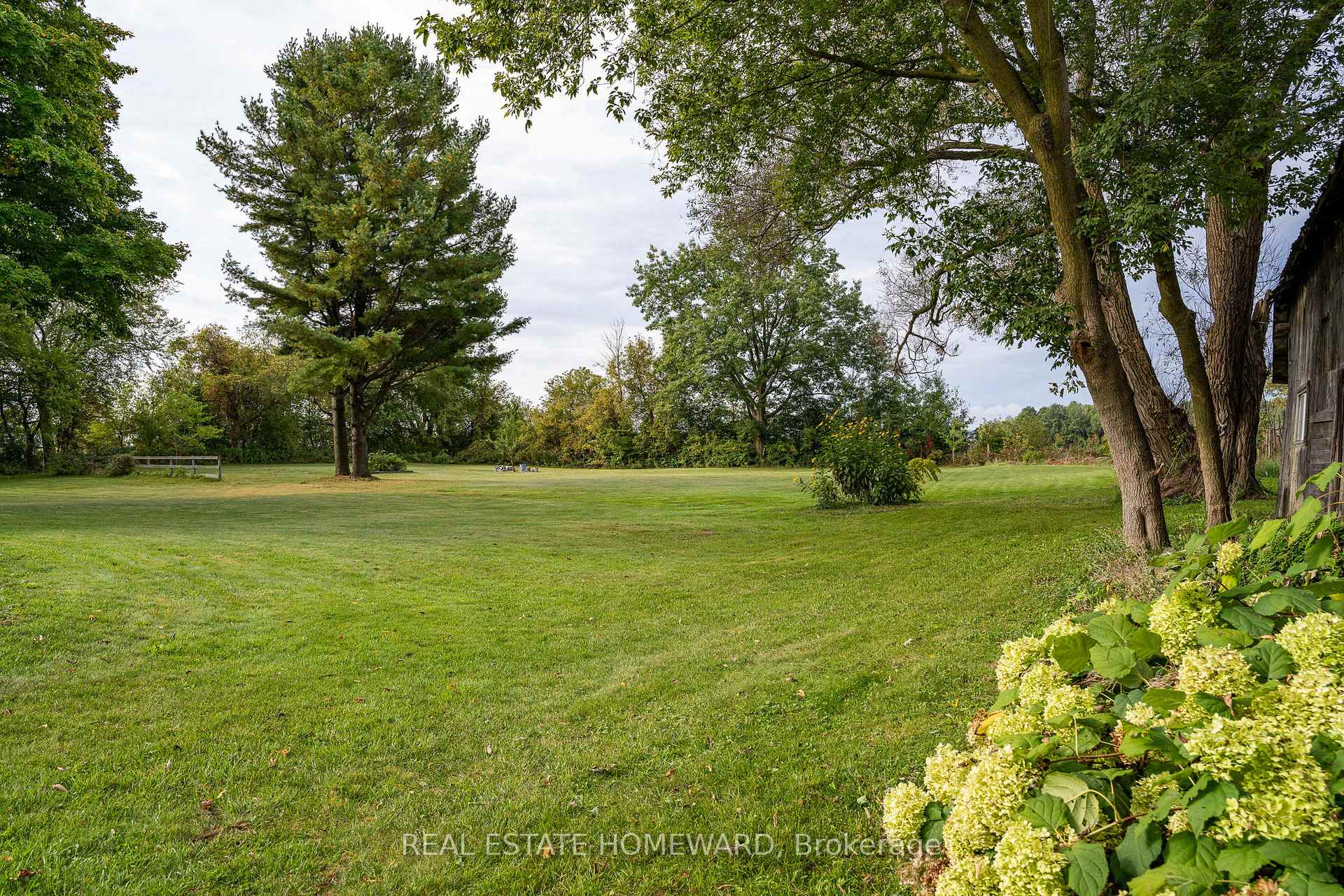 Photo 31 of 1602 County Rd 7, Clearview, Stayner — HOMEH