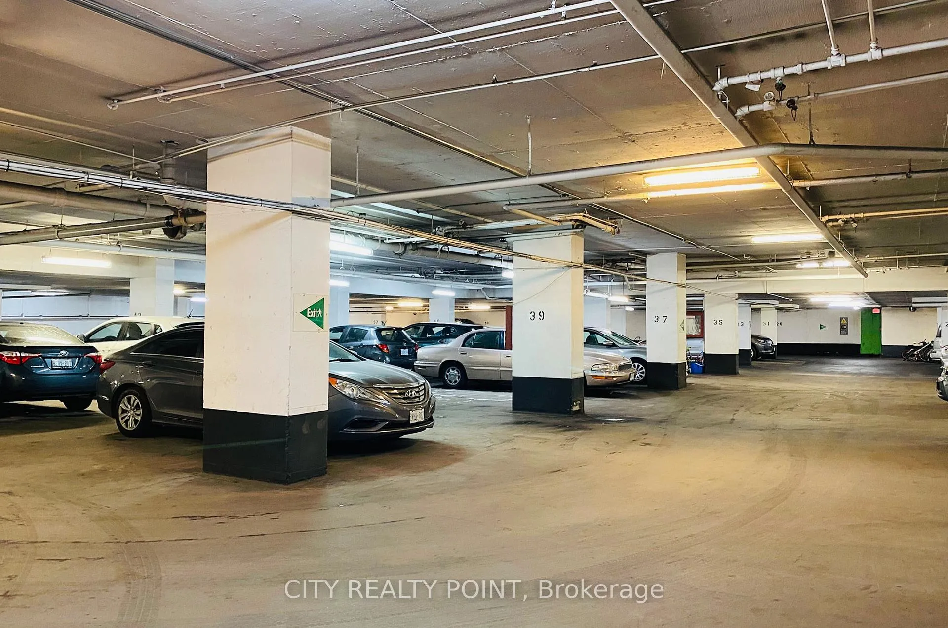 Photo 11 of Unit 904, 10 Shallmar Boulevard, Toronto, Forest Hill North — HOMEH