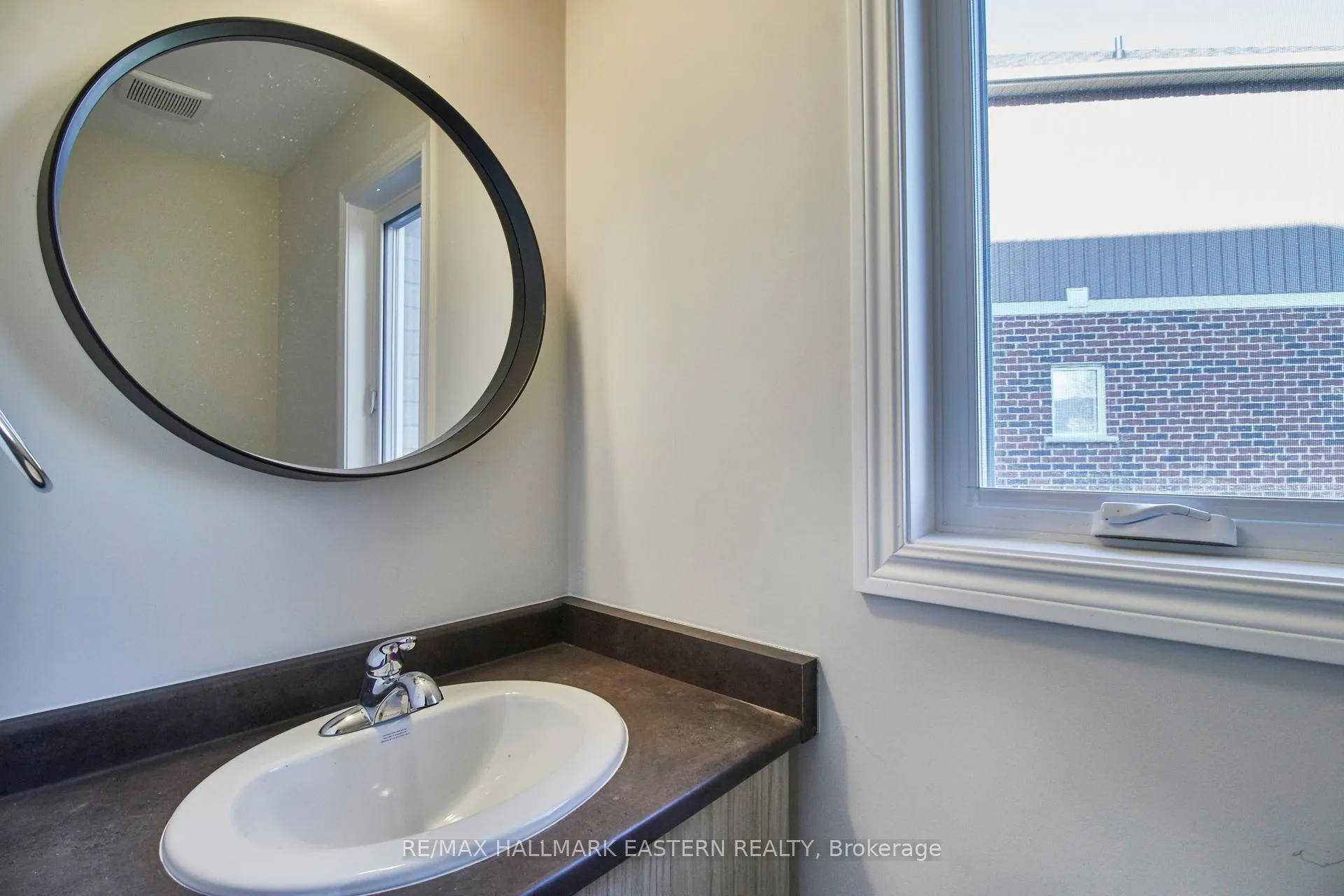 Photo 20 of 37 Coldbrook Drive, Cavan Monaghan, Cavan Twp — HOMEH