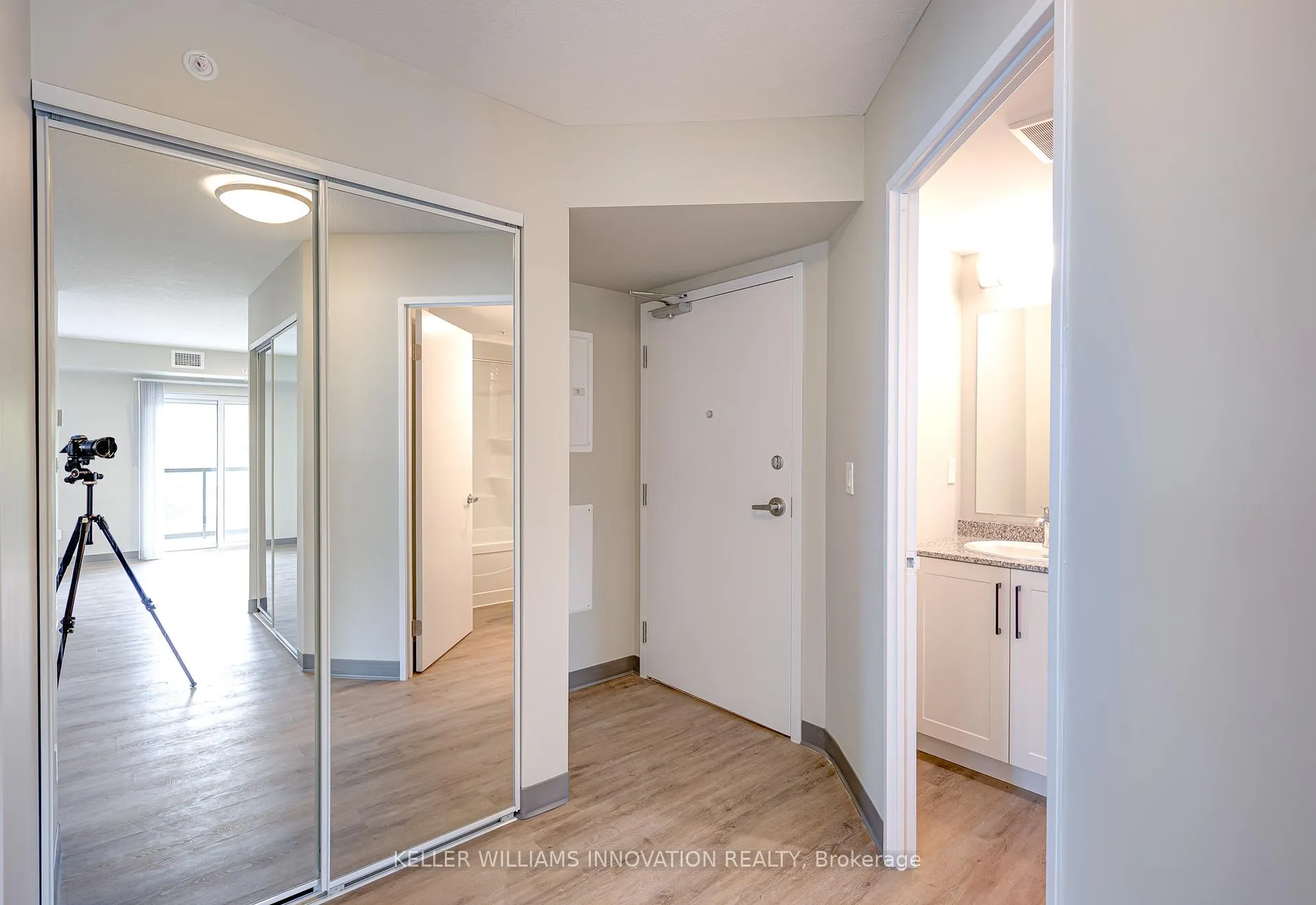 Photo 9 of Unit 912, 595 Strasburg Road, Waterloo — HOMEH