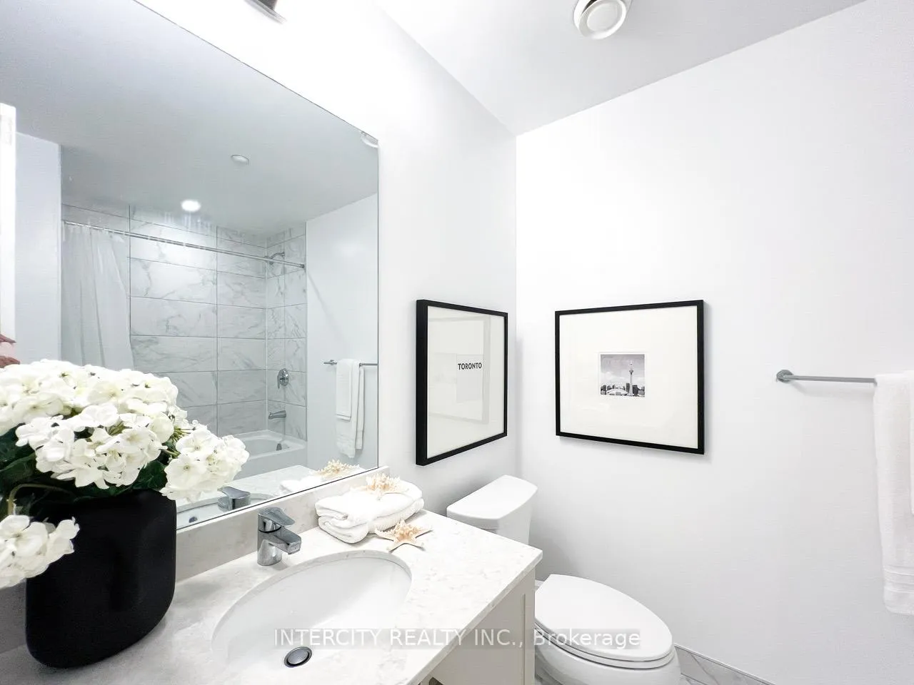 Photo 10 of Unit 321E, 278 Buchanan Drive, Markham, Unionville — HOMEH