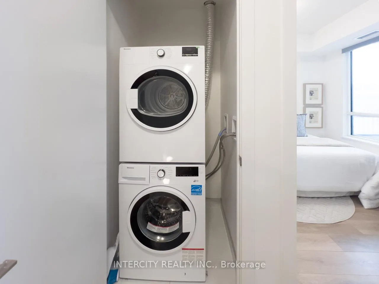 Photo 12 of Unit 321E, 278 Buchanan Drive, Markham, Unionville — HOMEH