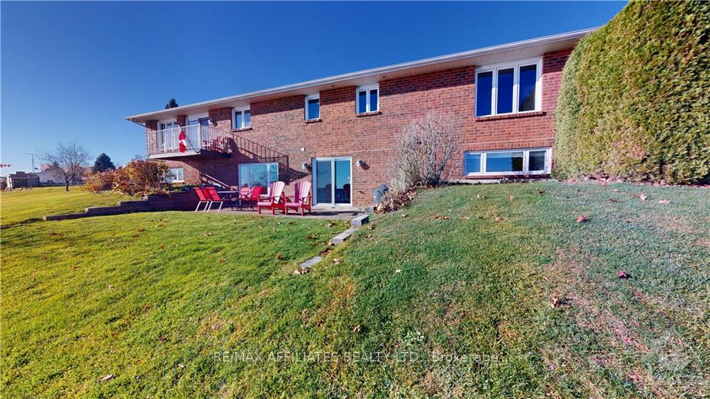 Photo 26 of 2253 Park Street E, Edwardsburgh/Cardinal, Town of Cardinal — HOMEH