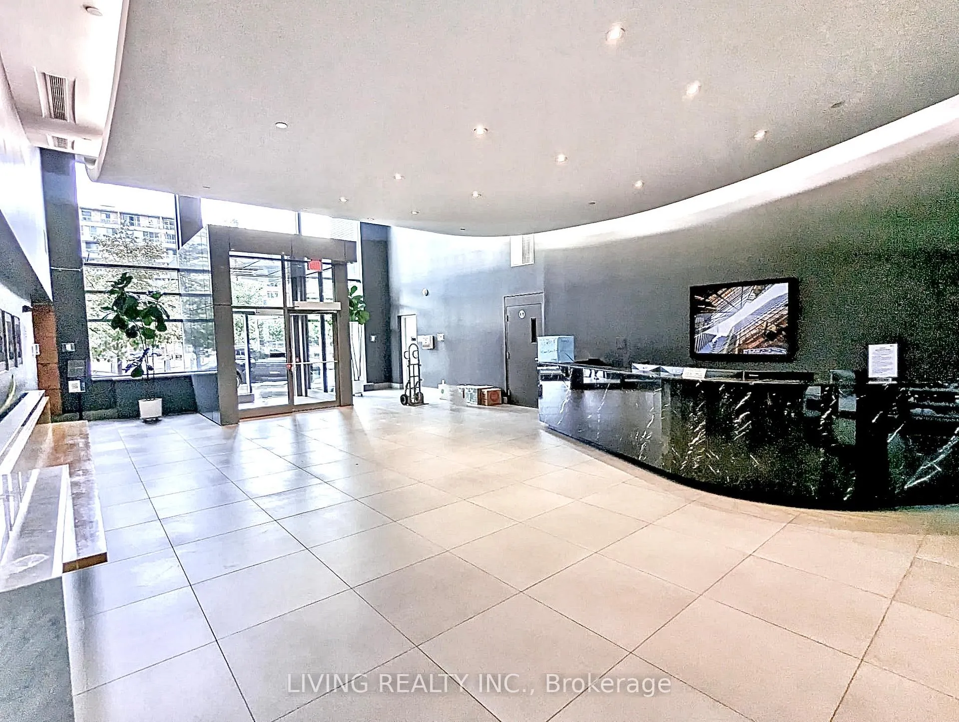 Photo 2 of Unit 631, 68 Abell Street, Toronto, Little Portugal — HOMEH