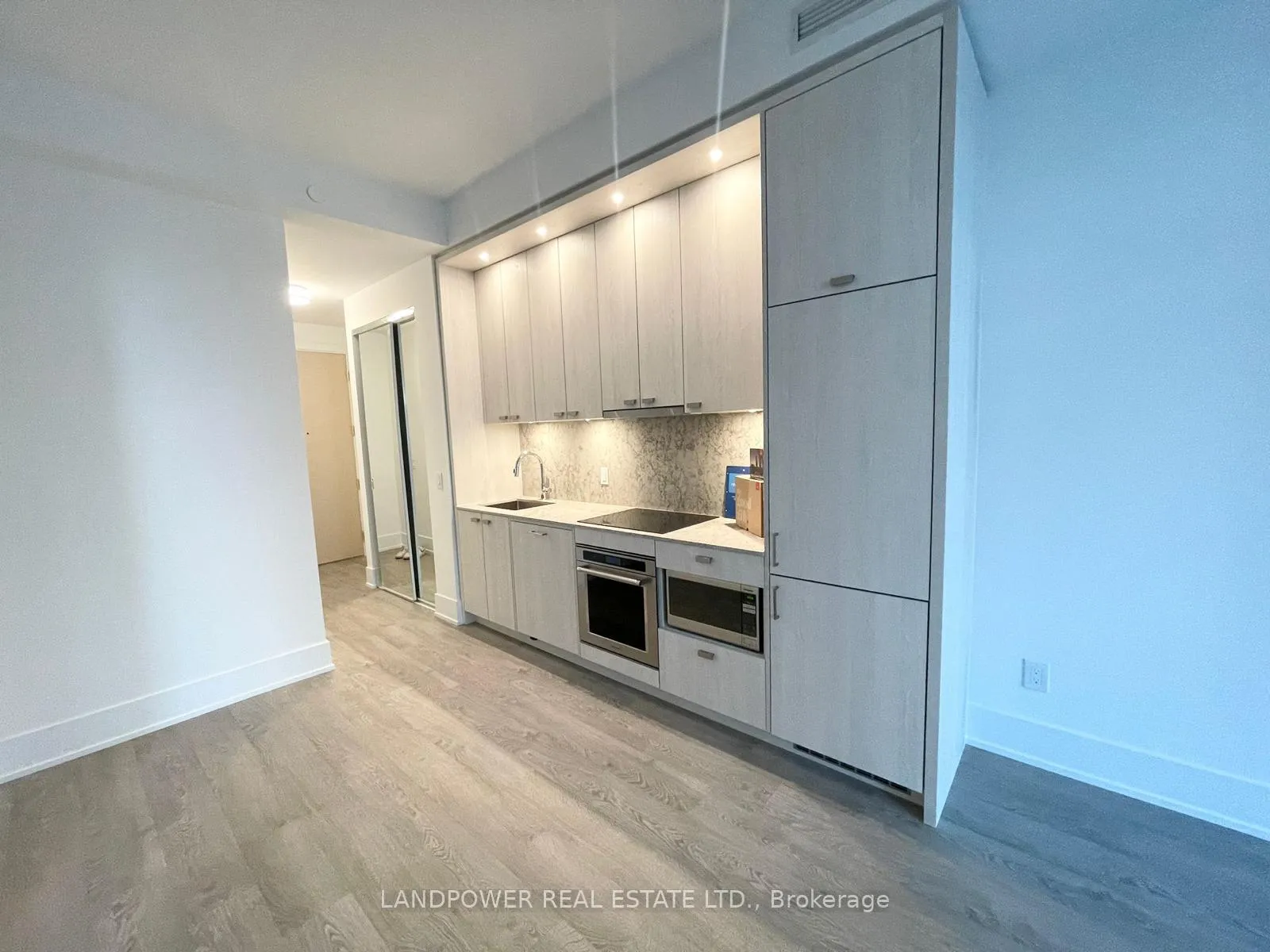 Photo 5 of Unit 1911, 480 Front Street W, Toronto, Waterfront Communities — HOMEH