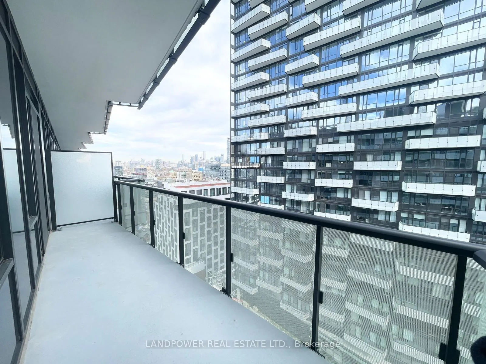Photo 7 of Unit 1911, 480 Front Street W, Toronto, Waterfront Communities — HOMEH