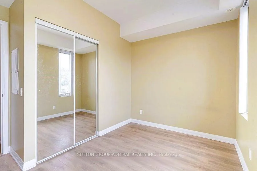 Photo 12 of Unit 3, 1010 Portage Parkway, Vaughan, Concord — HOMEH