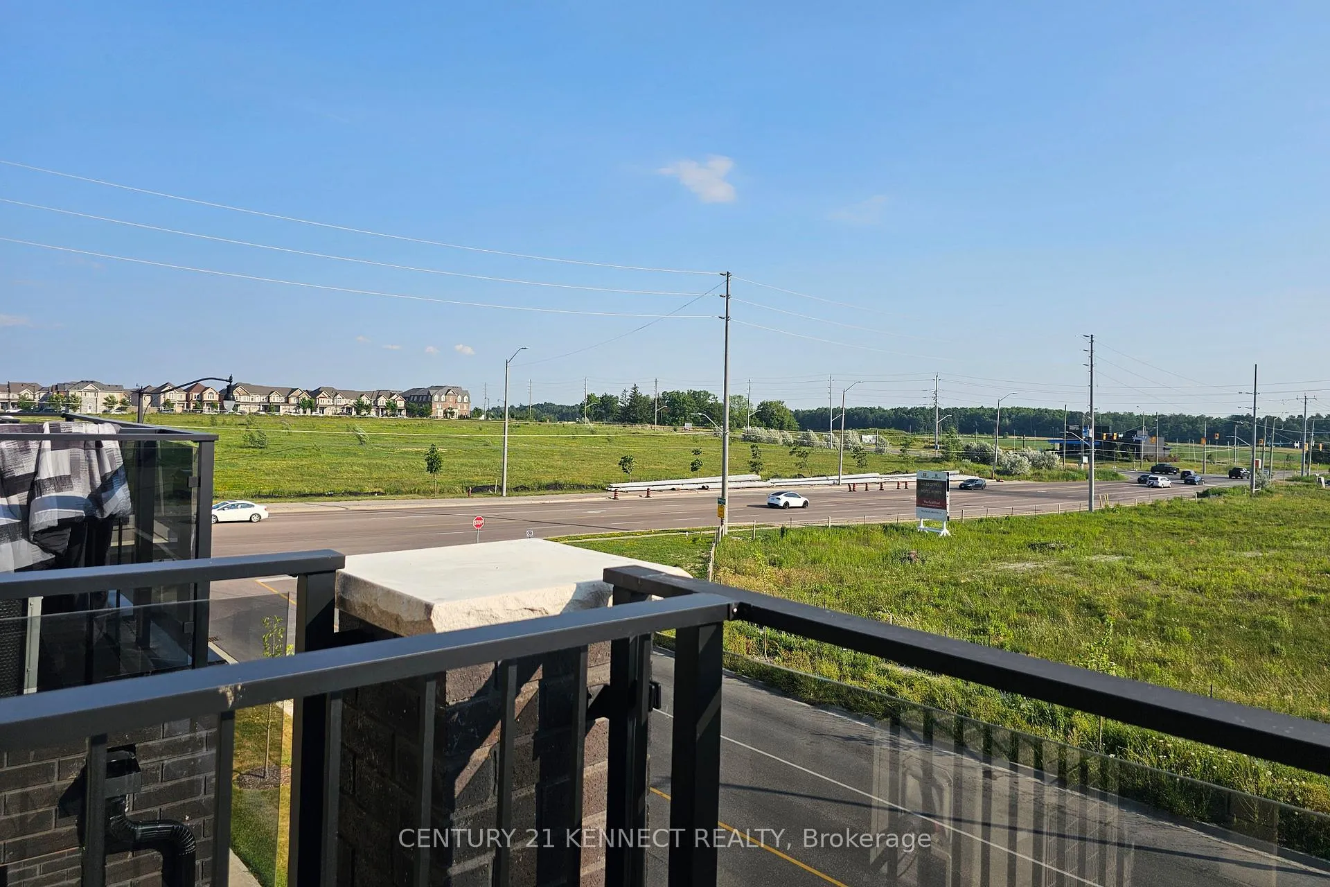 Photo 12 of Unit 12, 5 Romilly Avenue, Brampton, Northwest Brampton — HOMEH