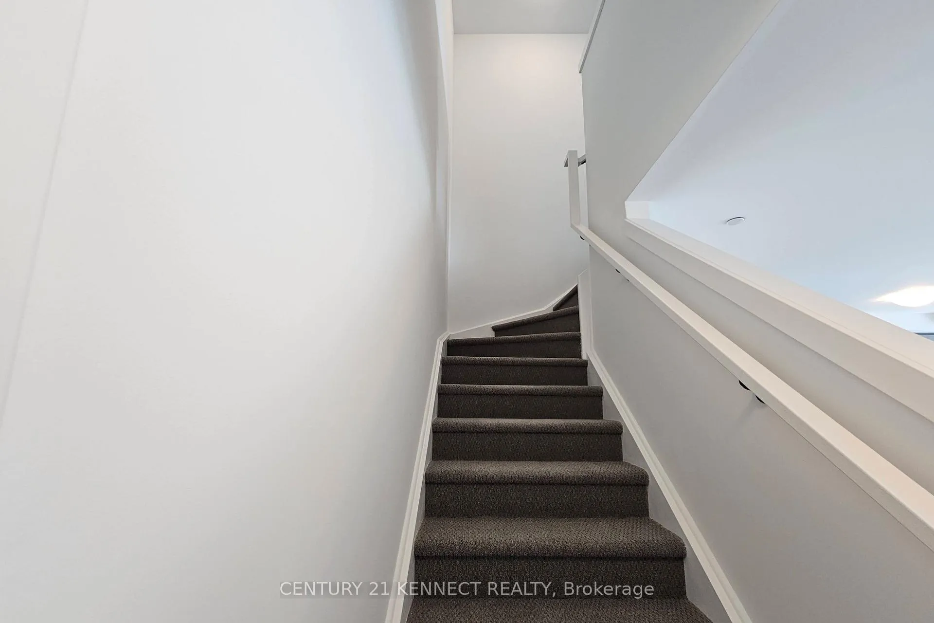 Photo 15 of Unit 12, 5 Romilly Avenue, Brampton, Northwest Brampton — HOMEH